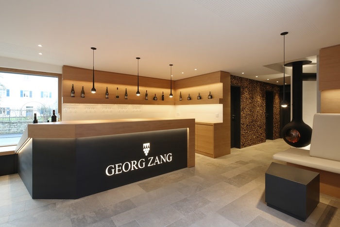 Weingut_Georg_Zang__Sommerach.jpg