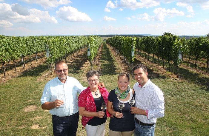 Weingut_Moeslein__Winzerfamilie.jpg