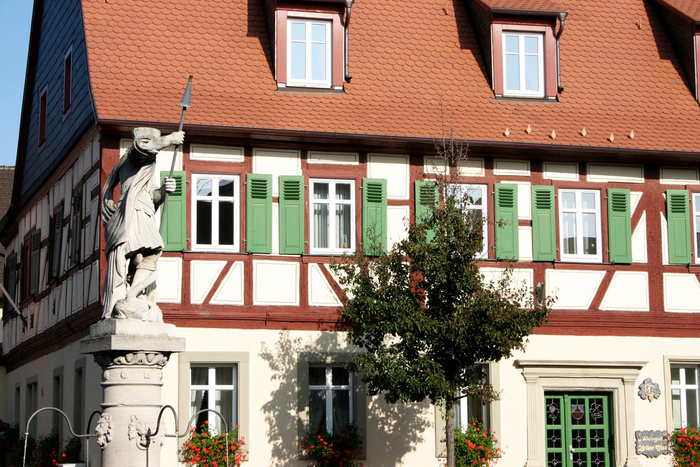 sommerach-arthur-then.jpg