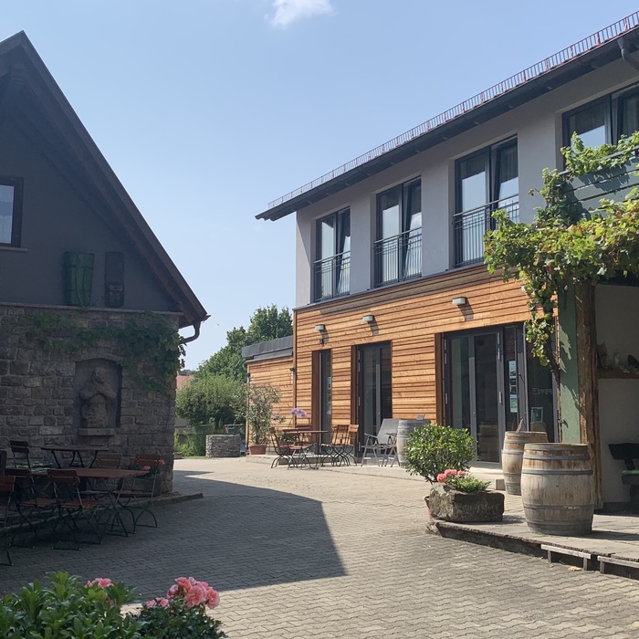 Weingut-Wolfahrt-Sommerach.jpeg