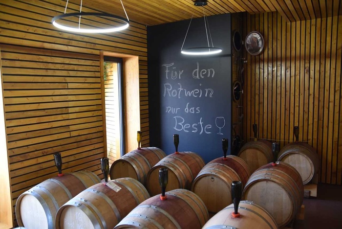 Weingut_Lother_Wipfeld.jpg